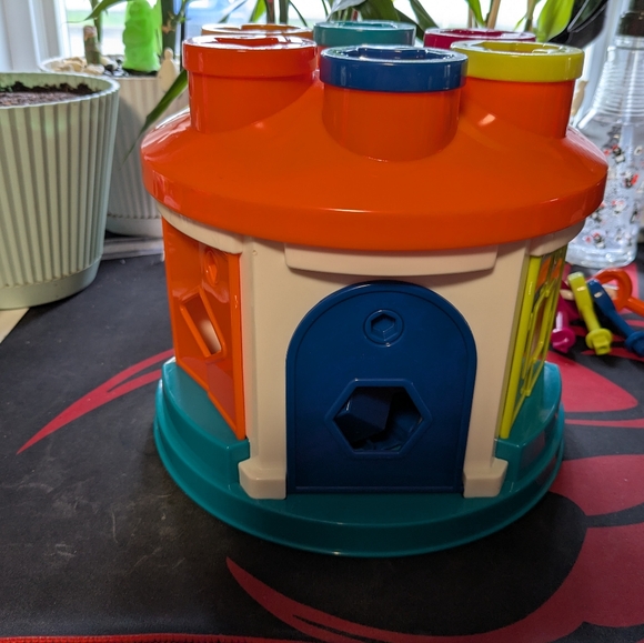 Battat - Shape & Color Sorting Toy - Developmental Toy - Pattern Matching Game - Picture 2 of 8